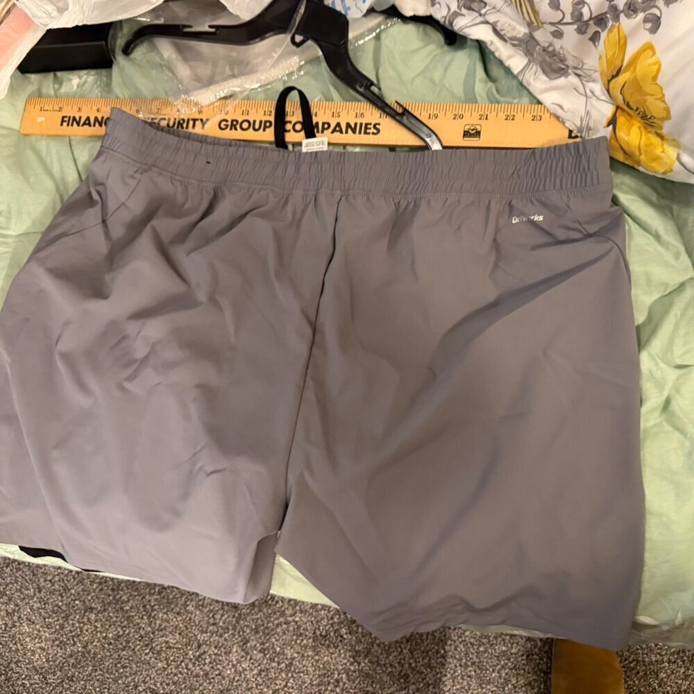 Athletic Works - Nwot Men's Gray Shorts — image 2 of 4
